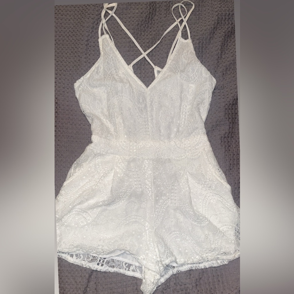 White Lace Romper with Strappy Back Kendall & Kylie Pacsun